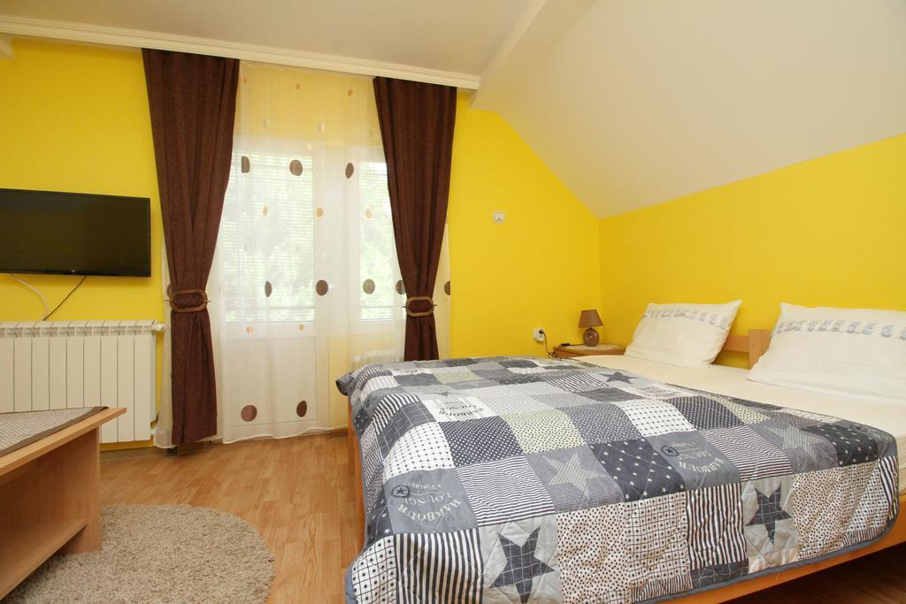 Apartments Junior Zlatibor Buitenkant foto